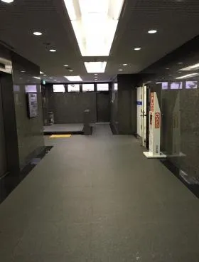 落合高山ビルの外観
