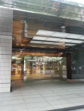 TOKYU REIT 虎ノ門ビルの外観