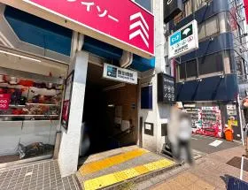 B1出入口から地上に出る