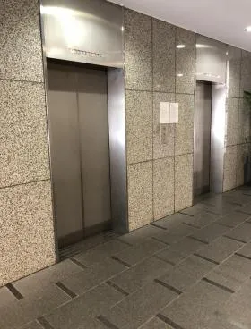 KDX芝大門ビルの外観