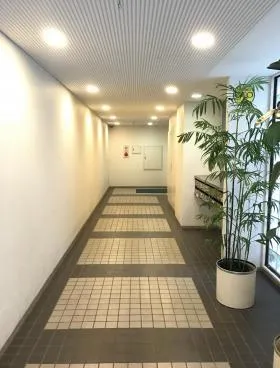 プラムスビルの外観