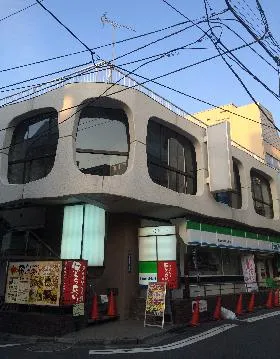 宝来ビルの外観