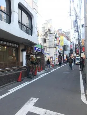 宝来ビルの外観