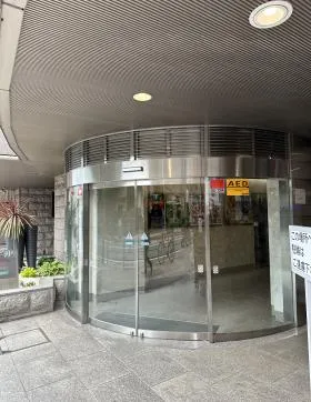 YSKビルの外観