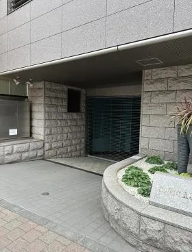 YSKビルの外観