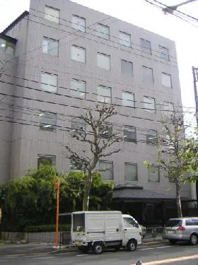プライム高田馬場四丁目(旧:ユニゾ高田馬場四丁目)ビルの外観