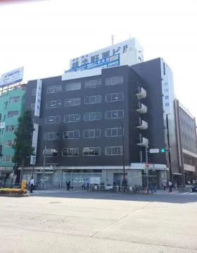 四谷駅前ビルの外観
