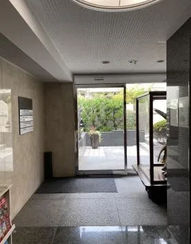 六本木アシャラ・ヒルズ・ビルの外観