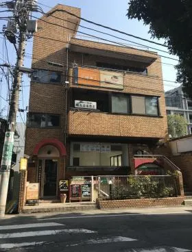 広尾アーバンビルの外観