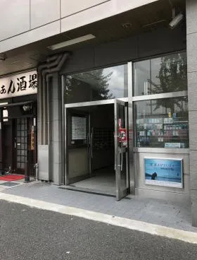 貝塚ビルの外観
