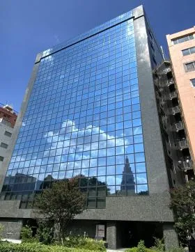 フォーシーズンビルの外観