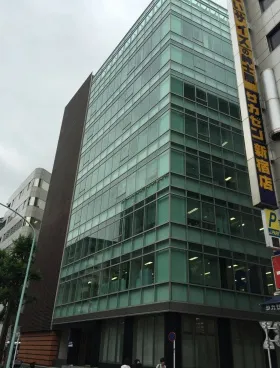 新宿イーストスクエアの外観