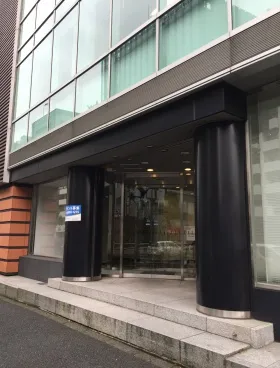 新宿イーストスクエアの外観