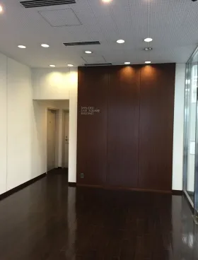 新宿イーストスクエアの外観