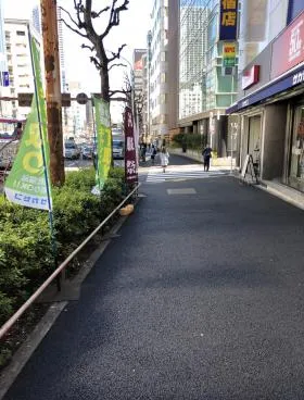 坂善新宿ビルの外観
