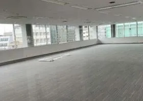 坂善新宿ビルの外観