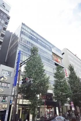 新宿テアトルビルの外観