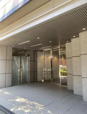 芝日景有楽ビルの外観