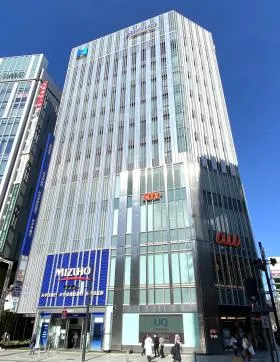 ヒューリック新宿ビルの外観