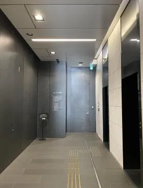 ヒューリック新宿ビルの外観