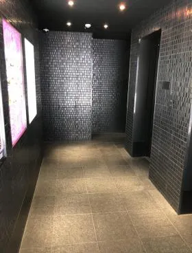 新宿カワノビルの外観