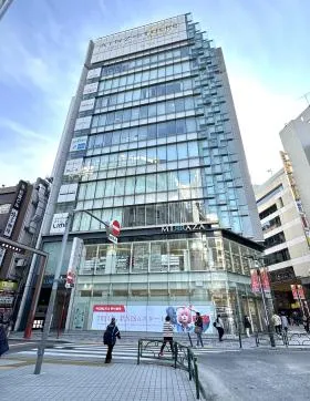ミラザ新宿ビルの外観