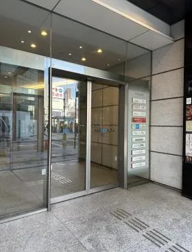 ミラザ新宿ビルの外観
