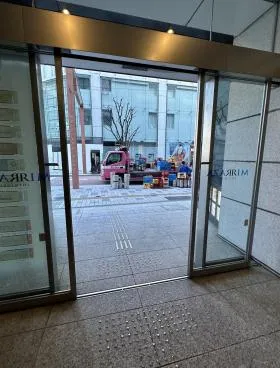 ミラザ新宿ビルの外観