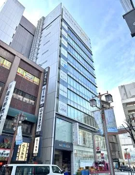 ミラザ新宿ビルの外観
