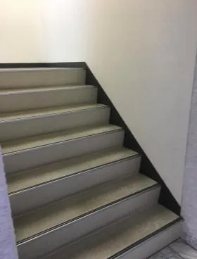 レイフラット新宿ビルの外観