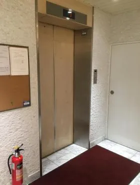 レイフラット新宿ビルの外観