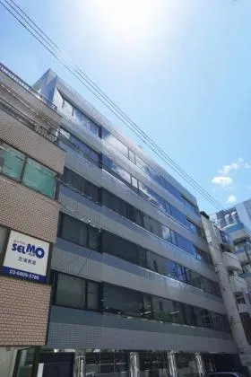 SUDOビルの外観