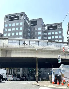 アクロポリス東京の外観