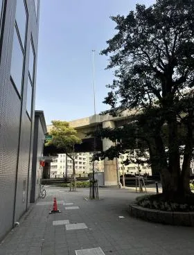 アクロポリス東京の外観
