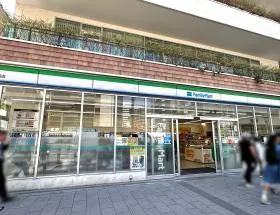 ファミリーマート
