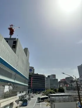 新宿西口会館ビルの外観