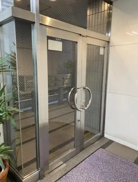 大門ビルの外観
