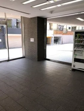 サクセス高田馬場ビルの外観
