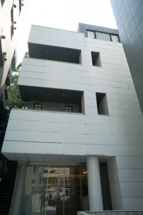市ヶ谷ガーデンプラザビルの外観