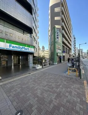 西新宿IKビルの外観