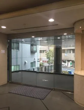 WISビルの外観