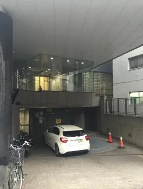 WISビルの外観