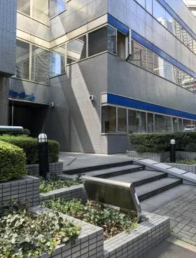 西新宿青木ビルの外観