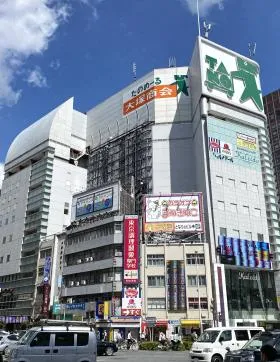 新宿カレイドビルの外観