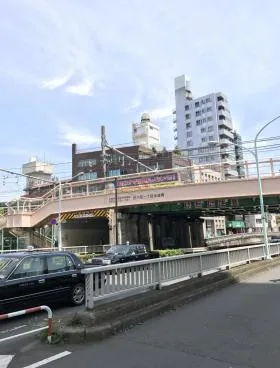 新宿旭B館ビルの外観