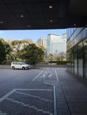 御殿山トラストタワーの外観