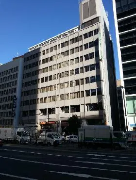 アドレスビルの外観