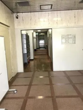 アドレスビルの外観