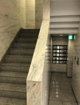 渡辺商事赤坂の外観