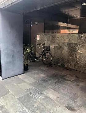 OF信濃町ビルの外観